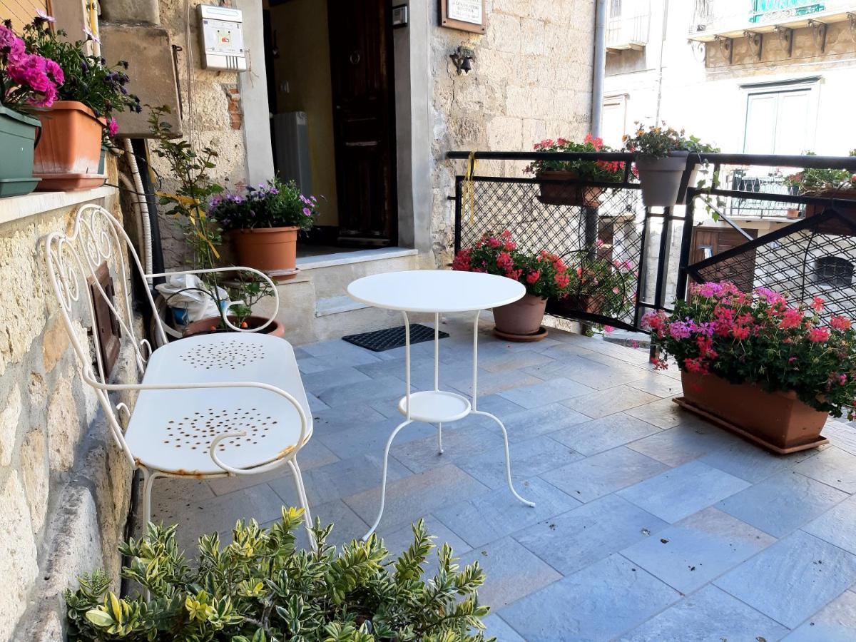 La Casa Del Pittore Di Petralia Petralia Soprana Extérieur photo
