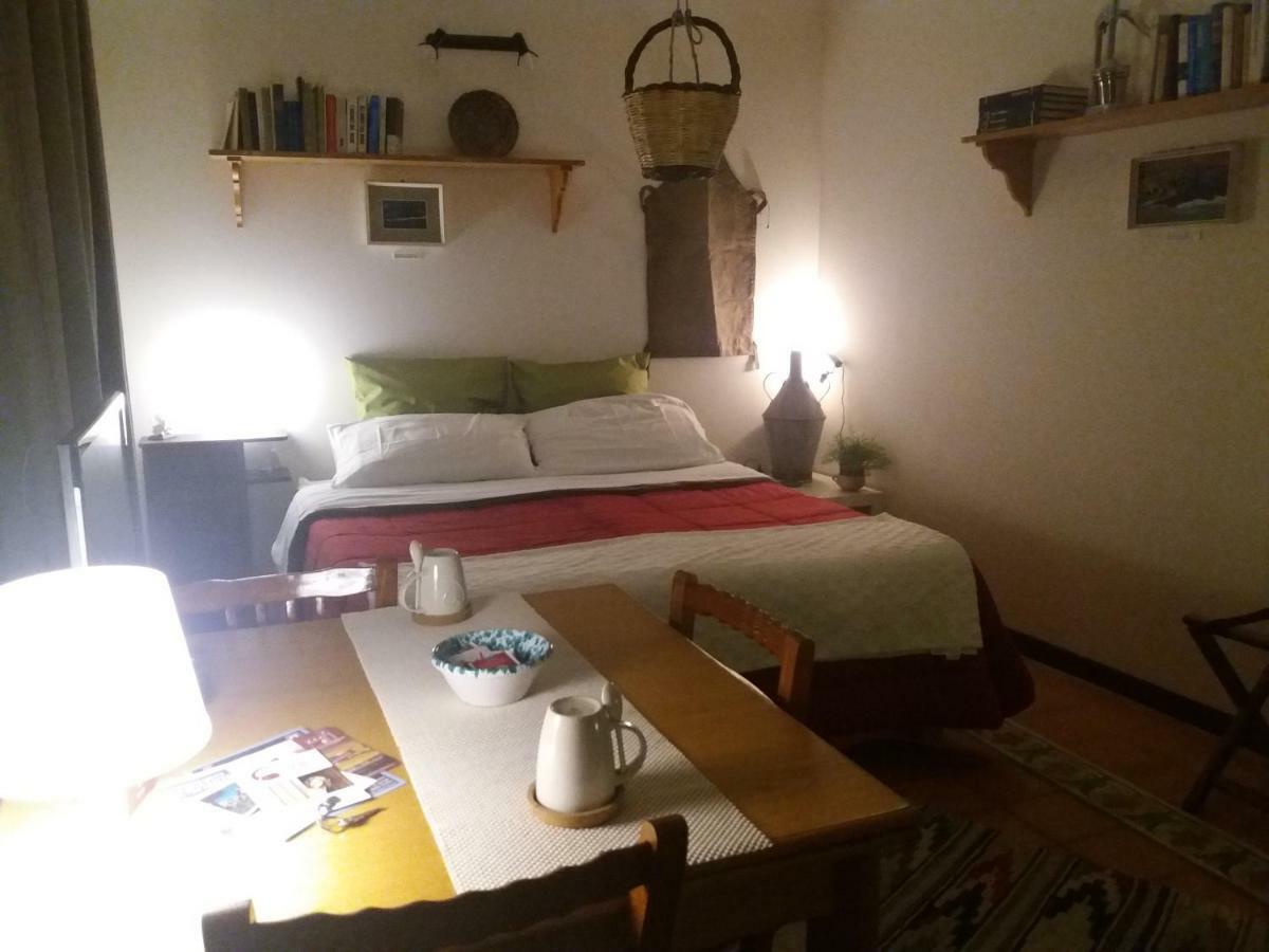 La Casa Del Pittore Di Petralia Petralia Soprana Extérieur photo